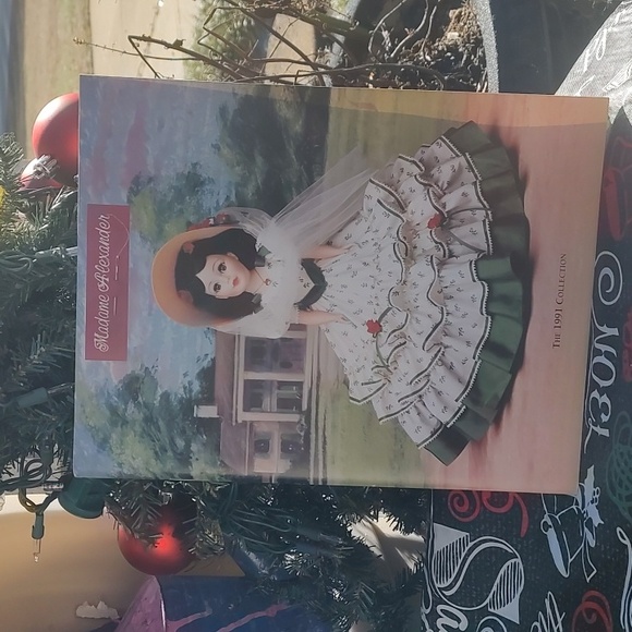 Madame Alexander Doll Collection Magazine ,1991 - Picture 2 of 8